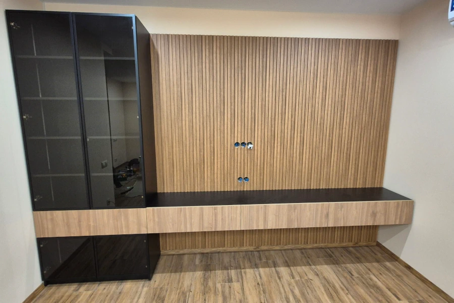 Стінка на замовлення у передпокій під телевізор з МДФ панелями Черкаси